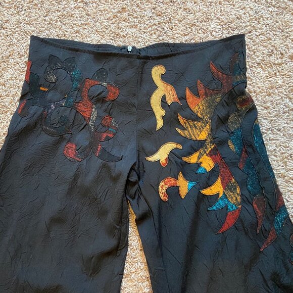 Y2K Legatte Save the Queen Designer Black Palazzo Pants w/Applique Italy 6 8 NWT - Picture 2 of 6